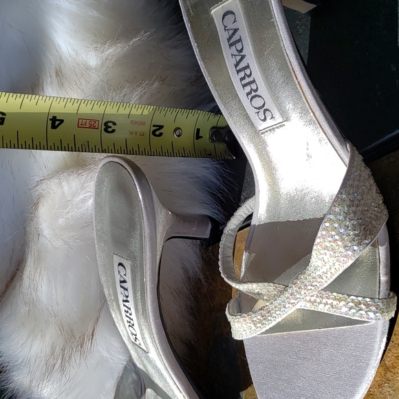 NWT - Caparros  kitten sandals 👡 size 6 - Picture 4 of 7